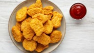 Hacé tus propios McNuggets caseros: una receta fácil y rendidora y con un resultado crocante de película