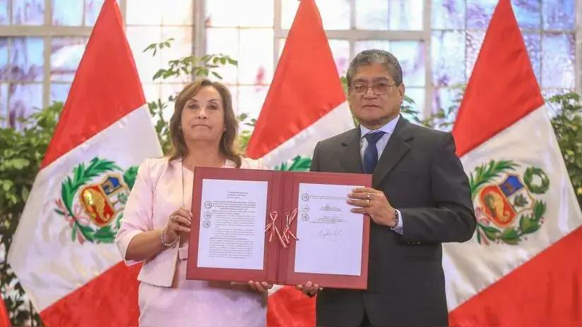 Gobierno oficializa ley de amnistía a miembros de las FF.AA., PNP y comités de autodefensa