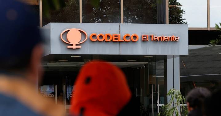 Encuentran el cuerpo de uno de los 5 mineros atrapados en la mina chilena “El Teniente”