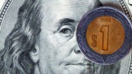 Peso mexicano se deprecia contra el dólar tras tocar su mejor nivel en dos semanas