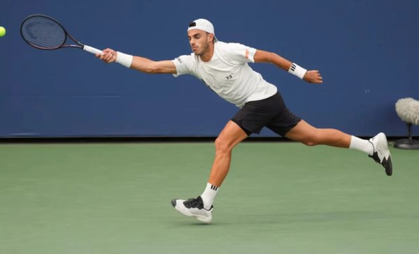 Papelón histórico de Cerúndolo en el US Open: ganaba 2-0 contra el 435° del mundo y perdió