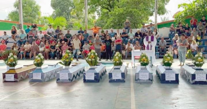 Emboscan y asesinan a 8 policías comunitarios en Guerrero