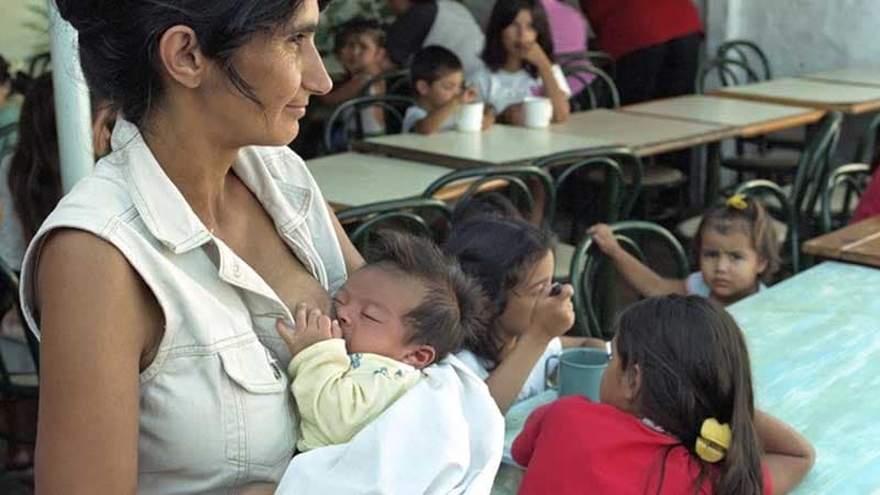 Urge actualización de guías de lactancia materna para mujeres que viven con virus de la inmunodeficiencia humana