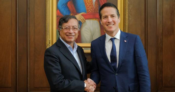 Senador de EEUU insta al gobierno de Gustavo Petro a erradicar por completo la cocaína