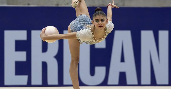México suma Oro, Plata y Bronce en gimnasia rítmica en Asunción 2025