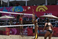 Gran ambiente al iniciar el Norceca Beach Volleyball Continental Tour Manzanillo 2025