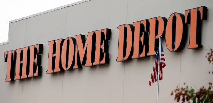 Cuatro detenidos en una redada más en Home Depot de Los Ángeles