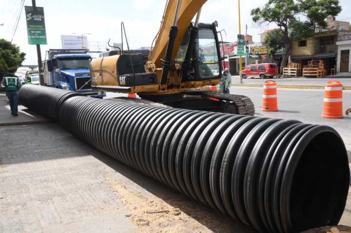 COMERCIANTES DE AV. ACCESO NORTE RECONOCEN COMPROMISO DEL ALCALDE CON INICIO DE COLECTOR PLUVIAL