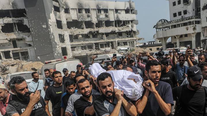 Organizaciones internacionales cuestionaron la muerte de cinco periodistas de Al Jazeera en un ataque en Gaza