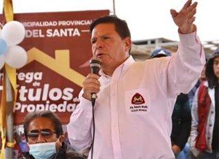Juzgado de Corte del Santa embarga inmuebles de ex alcalde Roberto Briceño