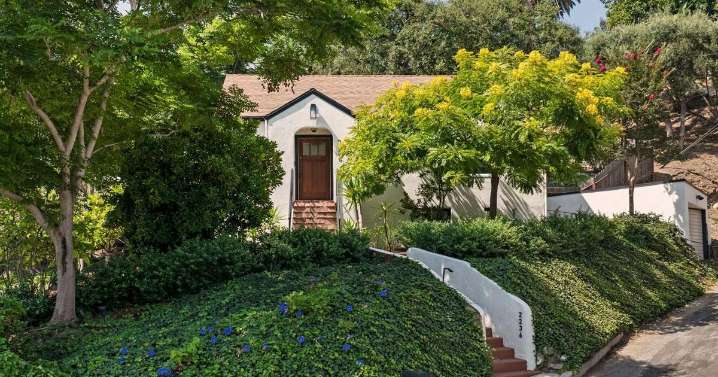 All Signs Point to a Romantic Spanish Retreat in Silver Lake