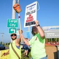 Striking Boeing defense workers turn to US Congress