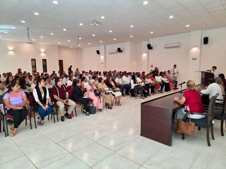 SE LLEVÓ A CABO PRIMERA REUNIÓN DE TRABAJO CON PERSONAL DE SUPERVISIÓN PREVIO AL INICIO DEL CICLO ESCOLAR 2025