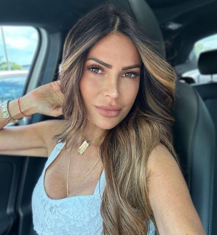 Caterina Valentino renuncia a FM Center