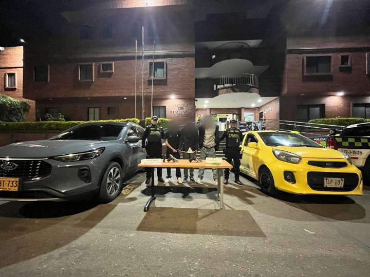 Cae banda que robó taxi y planeaba hurtar vehículos en Bogotá