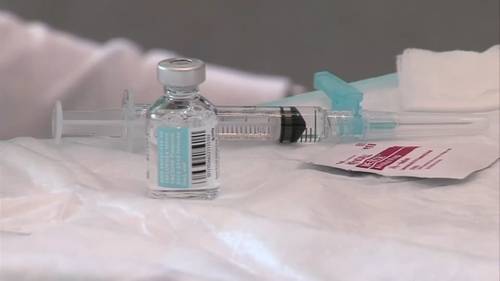 Medical experts recommend not waiting to get a flu shot amid a slight uptick in COVID
