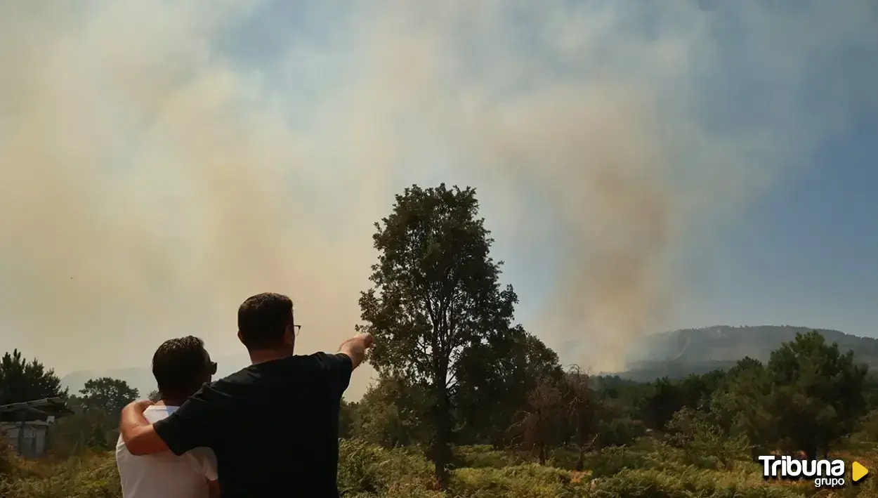 Levantado el confinamiento en La Alberca aunque el fuego se mantiene en nivel 2 de peligrosidad