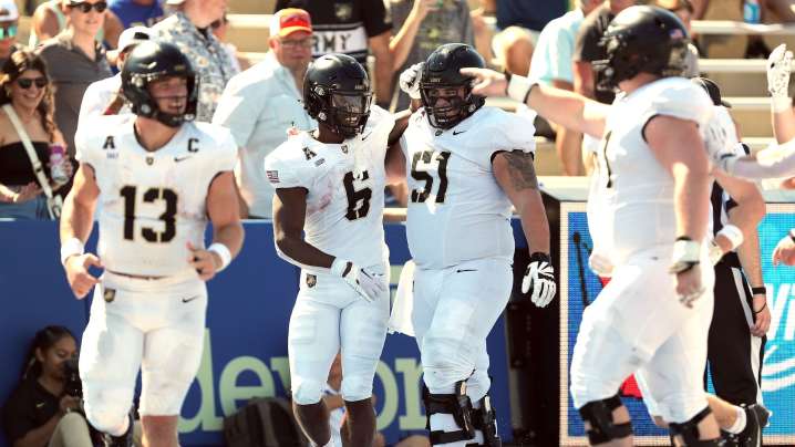 Army football: Same offense, with different wrinkles