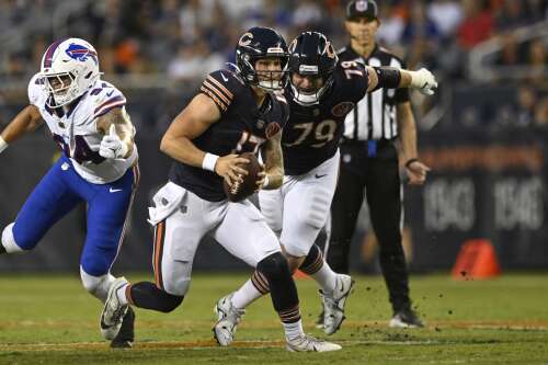 Benedet inserts himself into Bears’ left tackle competition