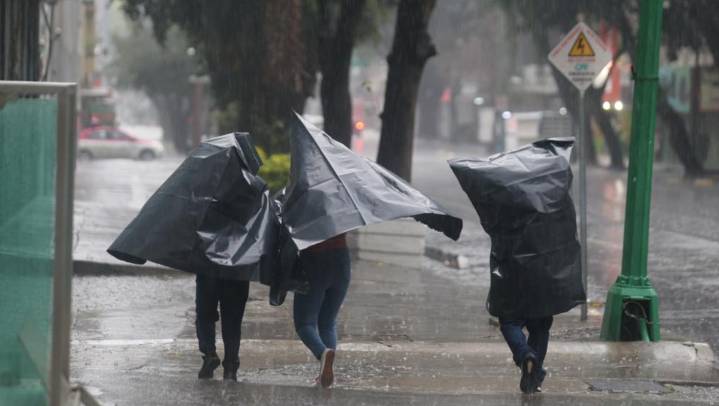 Clima en CdMx 25 de agosto: Alertan por lluvias fuertes con actividad eléctrica este lunes