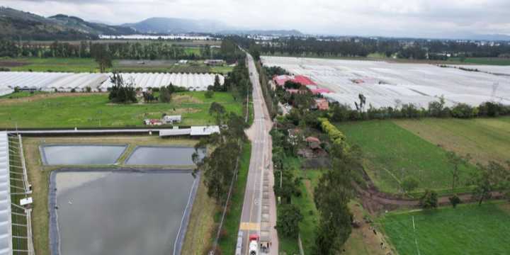 Avanzan las obras de mejoramiento en la vía Bojacá–El Corzo con inversión superior a $3.000 millones