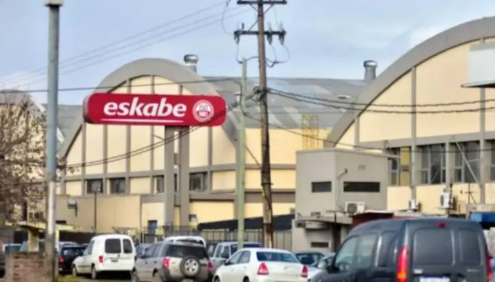 Despidos en emblemática fábrica de calefactores: adiós a empleados con más de 30 años de servicio