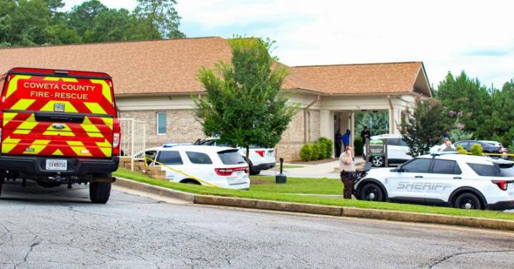 Suicide near Pathways prompts brief lockdown at Evans Middle
