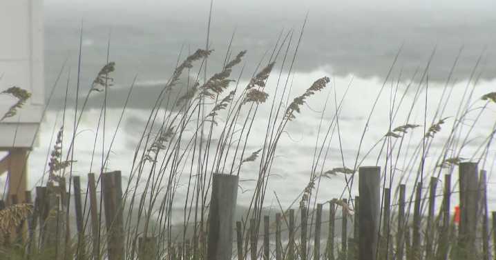 Man dead after being pulled from ocean at Nags Head :: WRAL.com