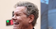 Country star Randy Travis sings the final ‘Amen’ in Utah show