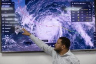 Erin se degrada a huracán de categoría 4; se mueve al norte del Caribe