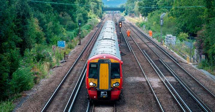 London train chaos LIVE as trespasser suspends travel on Gatwick Express, Southern and Thameslink services