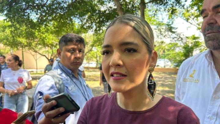 Asegura Alcaldesa de Mazatlán que los trabajos en el Arroyo Jabalines son poda y no tala