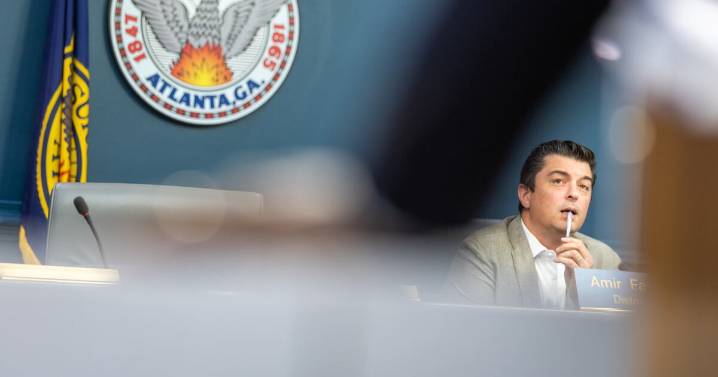 Exiting Atlanta council member backs accessibility advocate for open seat