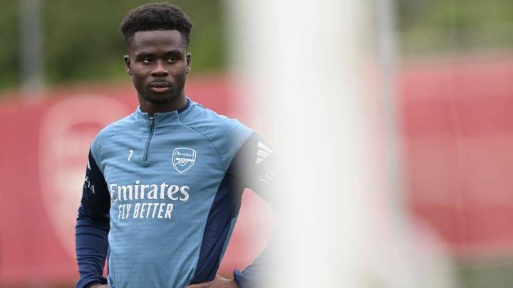 Manchester United vs Arsenal live updates: Premier League team news, predictions and more