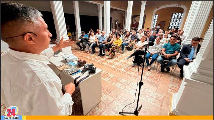 Alcaldía de Valencia y Fundatur dictan  taller sobre fotografía en el CAVAM