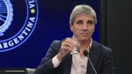 Licitación de emergencia: el Gobierno absorbió pesos y aprieta el torniquete para contener el dólar