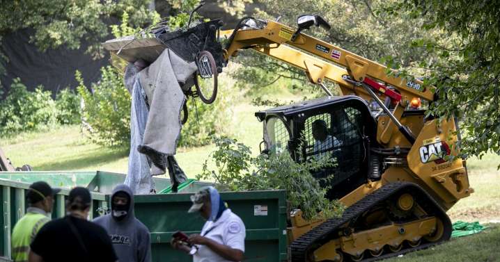 Trump's purge of Washington's homeless encampments escalates