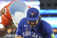 Change-Up: Bat switch helps Blue Jays score three in the eighth of 9