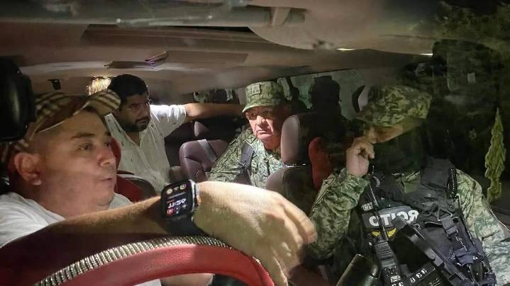 “Dame mi feria y cortamos el video”: padre enfrenta y exhibe a militares que asaltaron a su hijo