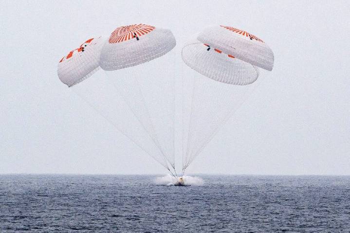 Regresan 4 astronautas a la Tierra en capsula de SpaceX; vuelven tras 5 meses en la Estación Espacial Internacional