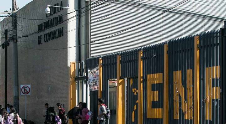 Historias de jóvenes que vivieron fallas, frustraciones y logros en el examen UNAM