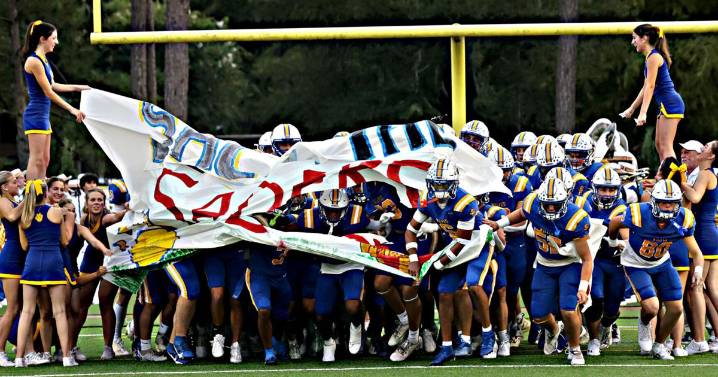 St. Paul's football 2025 at a glance: Health, senior leadership key to third district title