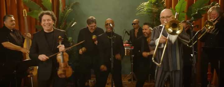 (VIDEO) Gustavo Dudamel descargando con su viejo y su grupo musical, no se lo pierdan