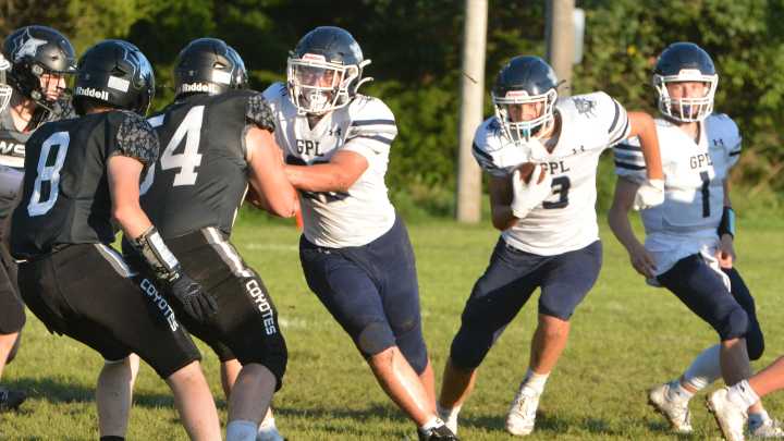 Great Plains Lutheran's Caleb Kannas scores TD against Waverly