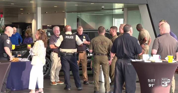 Coffee for Cops event brings community and law enforcement together in Lafayette