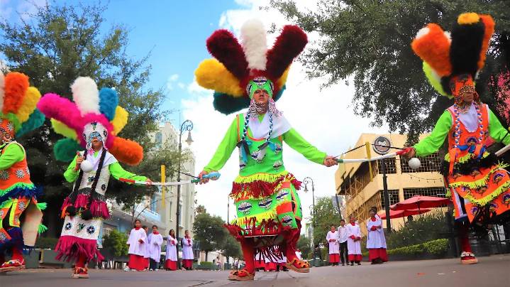 Matlachines, la icónica tradición fortalece el espíritu del pueblo en el Quincenario de la Asunción