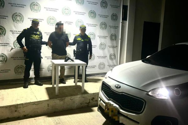 La Policía Nacional captura a un hombre por porte ilegal de arma de fuego en el Rodadero