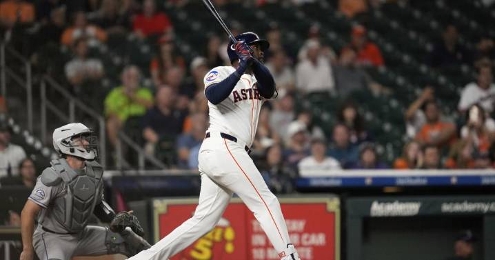Alvarez and Valdez help the Astros knock off the Rockies 4