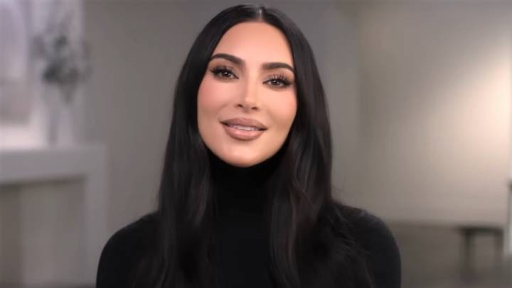 'About That Time.' Kim Kardashian's Back To Blonde Again, Baby!