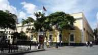 Venezuela agradece a Irán por condenar el intervencionismo y las amenazas militares de EEUU